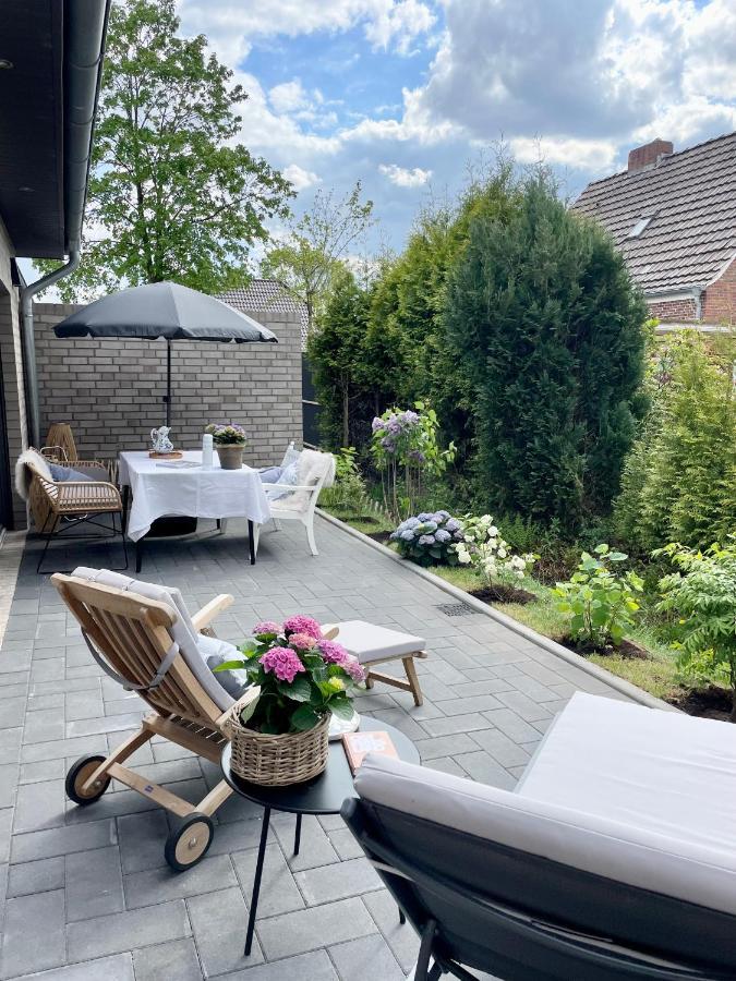 Freya Blue Ferienhaus Weener Exteriör bild